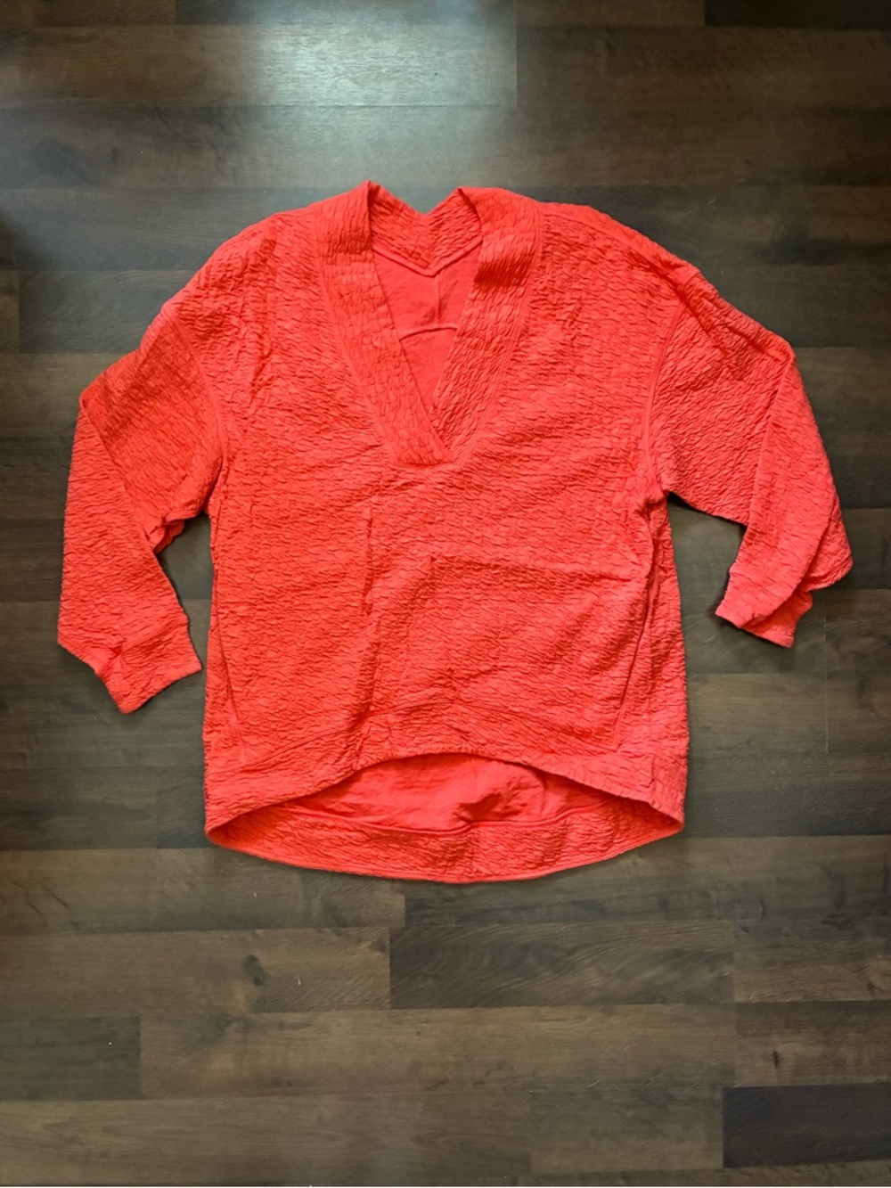 Lululemon Rippled V-Neck Pullover - Picture 2 of 6